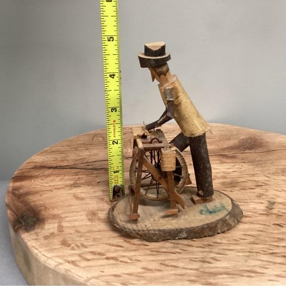 Vintage - Wood Carving signed by Otoniel - Est. @ 40 to 50 years old - Rare - Picture 9 of 12